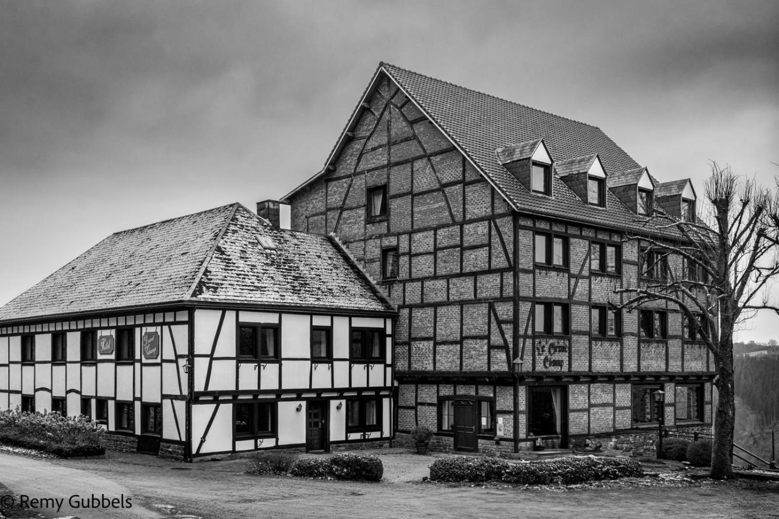 Hotel Grand-Champ Malmedy Exteriör bild